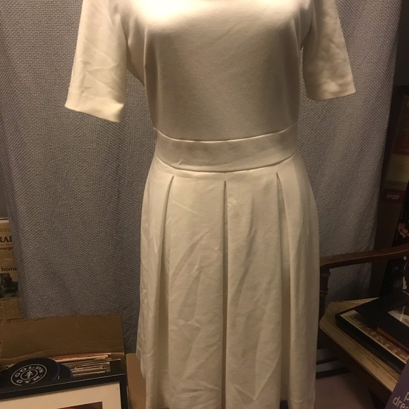 Winter White “Olivia Pope” Dress - Picture 5 of 6